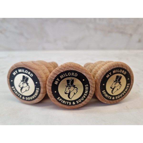 Wielokorek - logo elegancki laminat