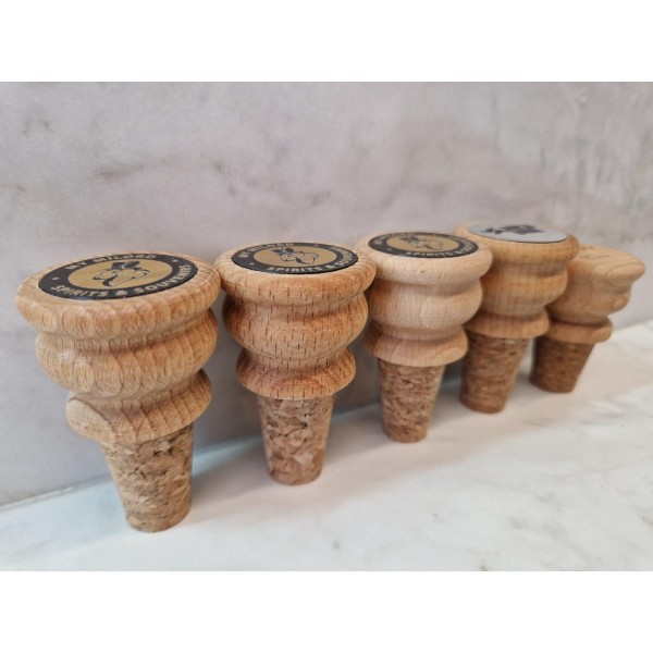 Wielokorek - logo elegancki laminat