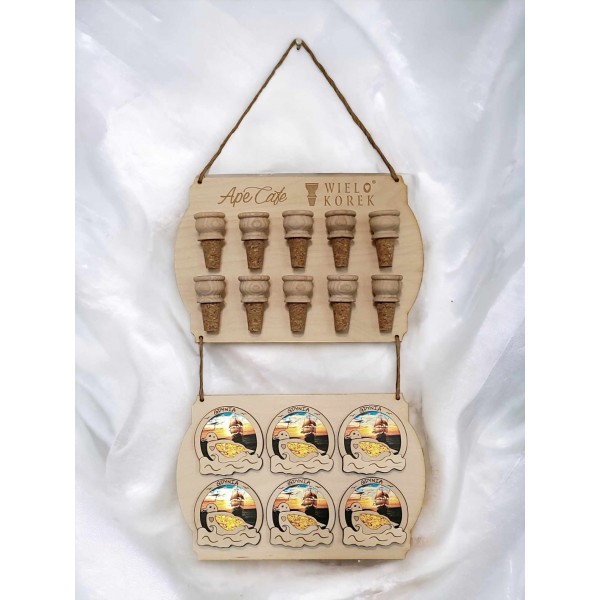 Ekspozytor na wielokorki i magnesy